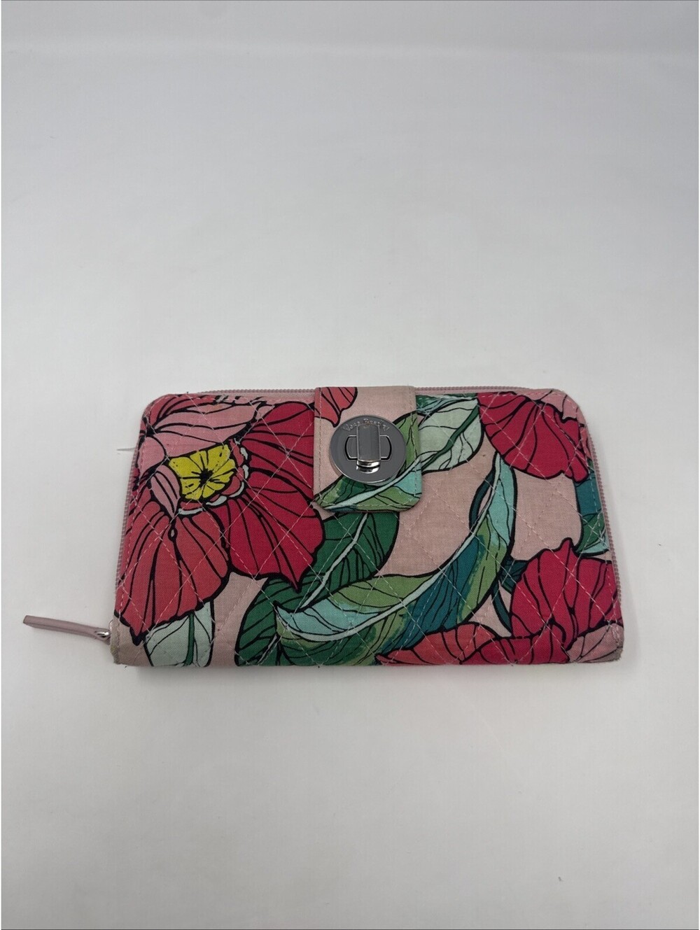 Vera Bradley turnlock wallet in Vintage Floral